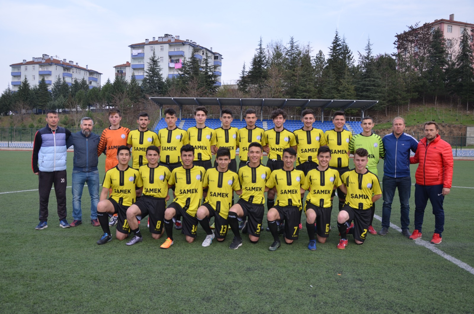 Şampiyon Vezirköprü Gençlik Spor Klübü