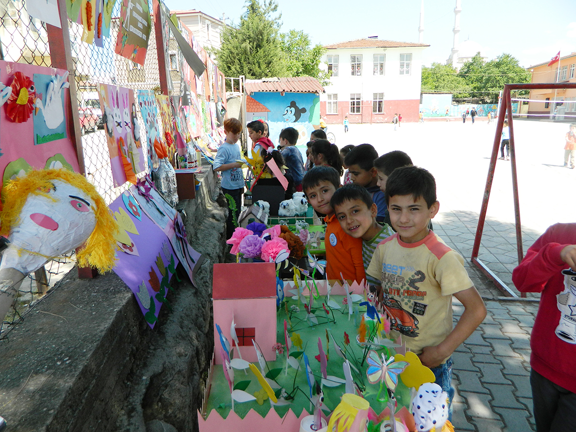 Mehmet Paşa İlkokulunda Resim Sergisi