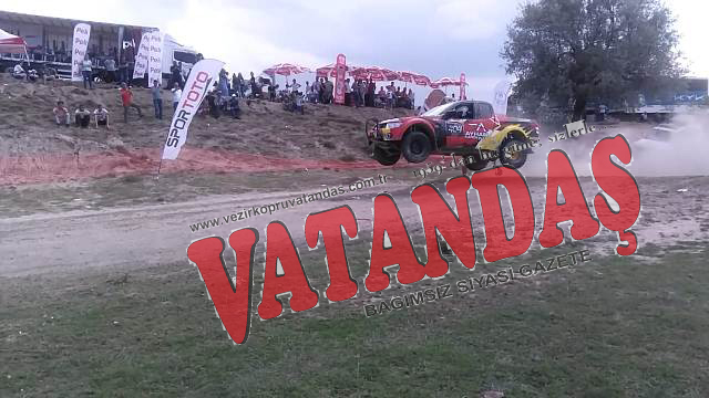 Offroad Yarışları Nefes Kesti