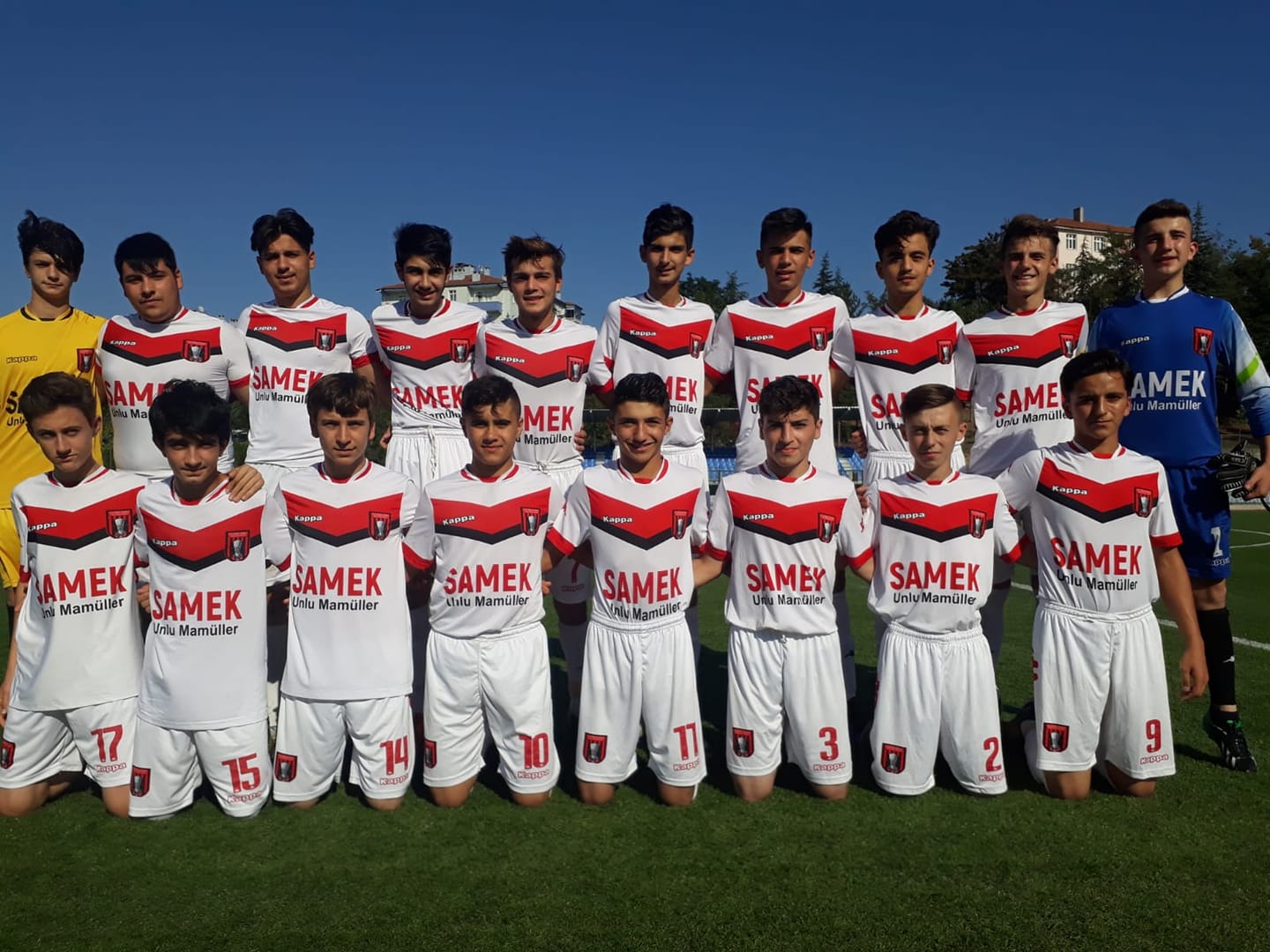 U-17 yoluna devam ediyor