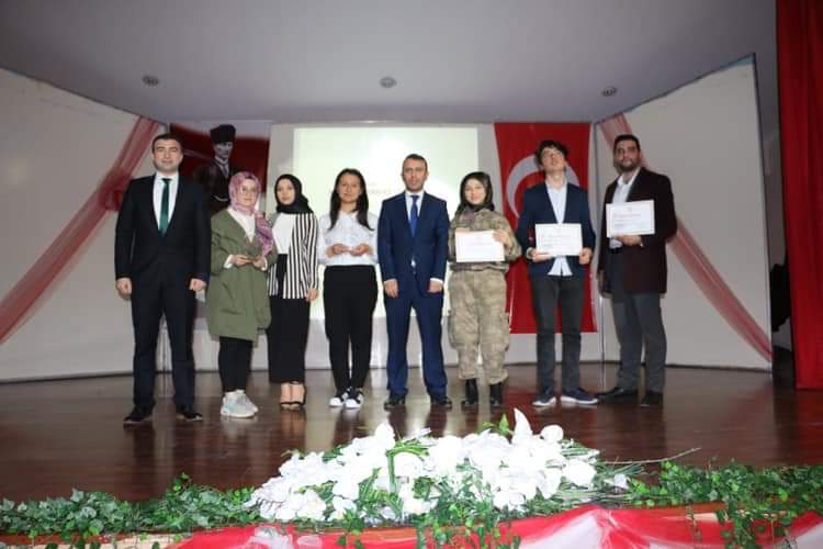 Vezirköprü Gençlik Merkezi Samsun’da  Şiir Yarışmasına Damga Vurdu