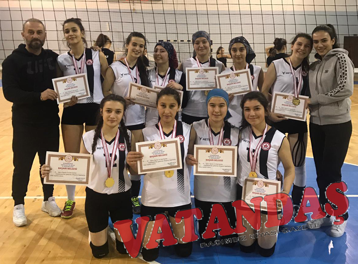 Voleybol’da Bölge Birincisi İlçemiz Okullarından Köprülü Mehmet Paşa Anadolu Lisesi Oldu