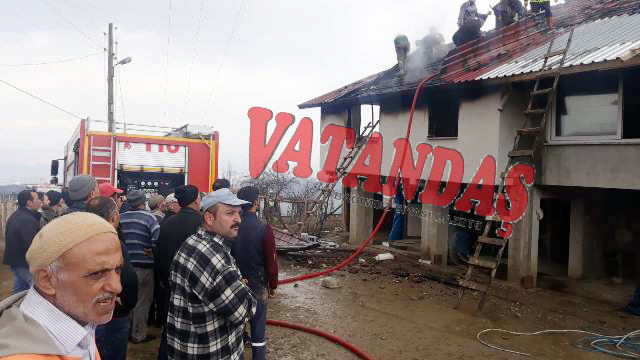 Ocaktan Sızan Gaz Evi Yaktı