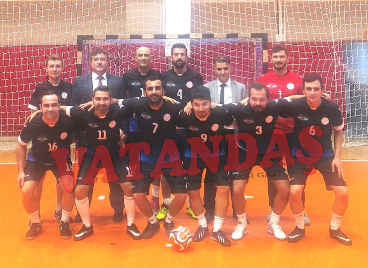 İl ve Bölge birinciliğini kazanan Vezirköprü öğretmenler FUTSAL takımı TÜRKİYE ŞAMPİYONASI YOLUNDA