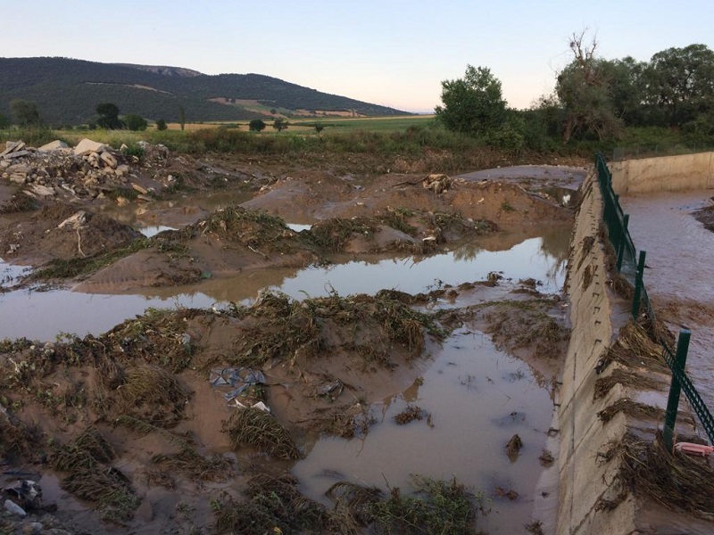 Aşırı yağmur sonrası oluşan sel 500 Dönüm Araziyi Mahvetti