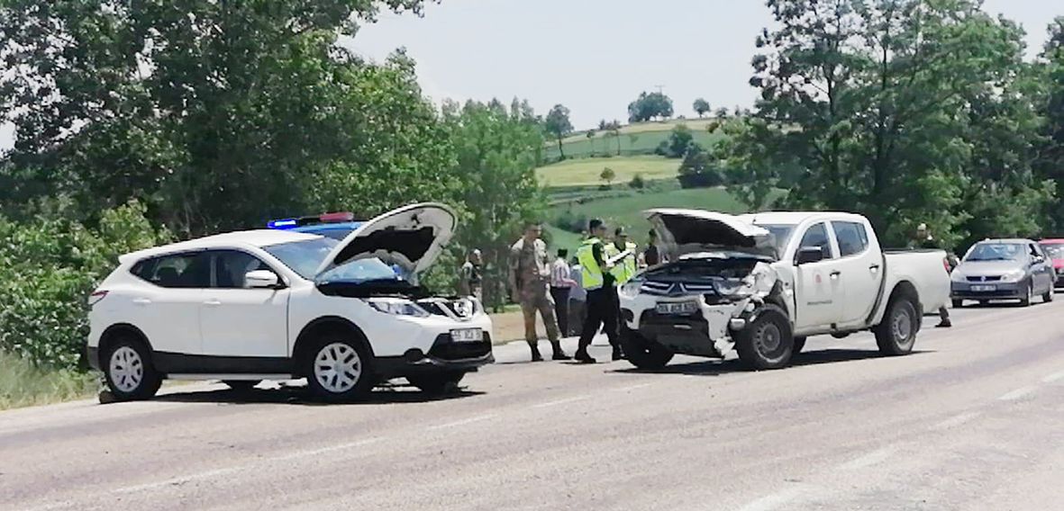 Havza-Vezirköprü Karayolunda Trafik Kazası: 2 Yaralı