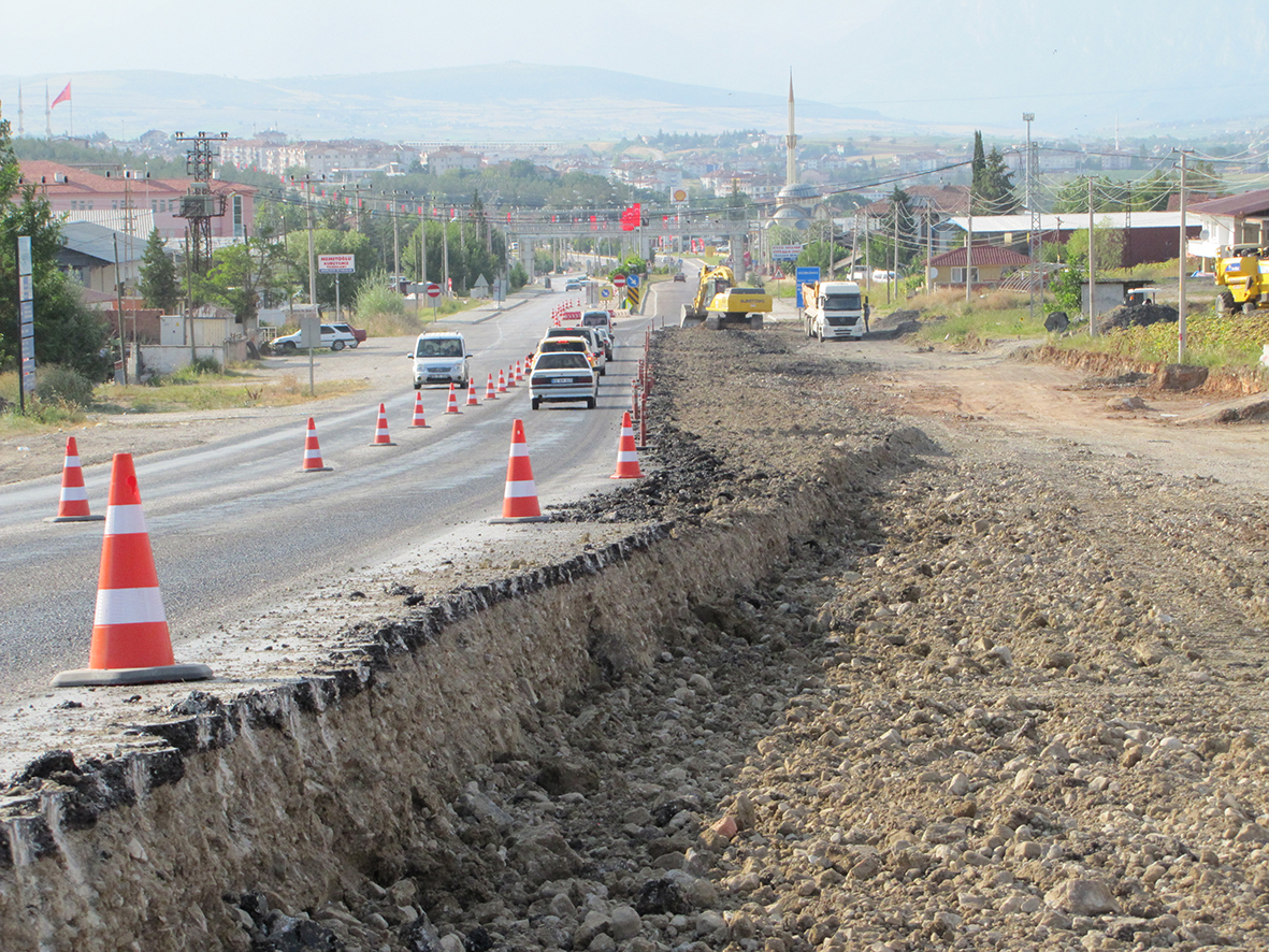 Vatandaşın bu hafta en fazla sorduğu soru: Vezirköprü girişinde başlanan yol çalışması?