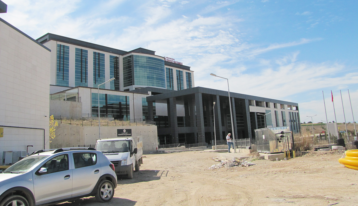1 Kasım’da açılması beklenen Yeni Hastane Yine Ertelendi