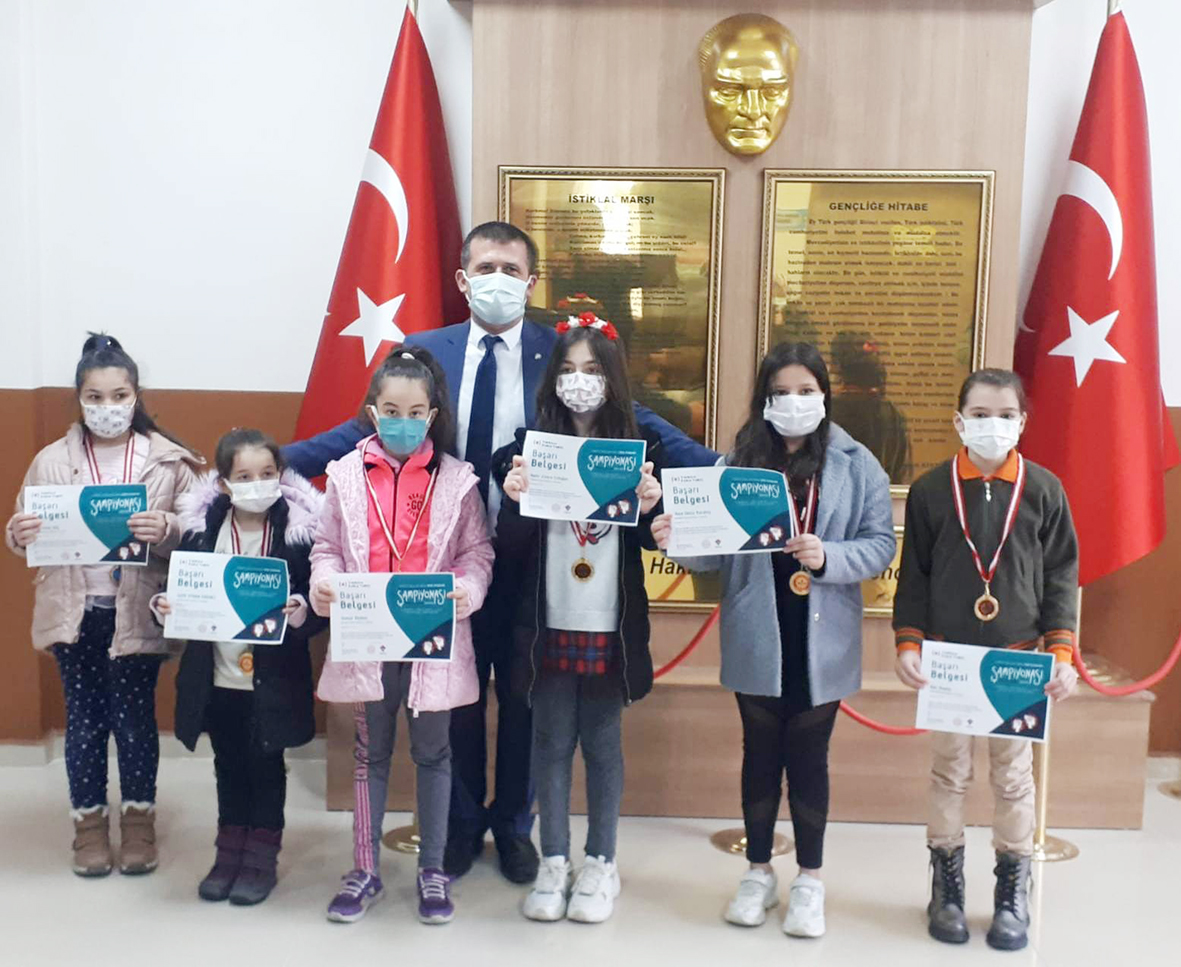 Mehmetpaşa İlkokulu’ndan İki Derece Birden