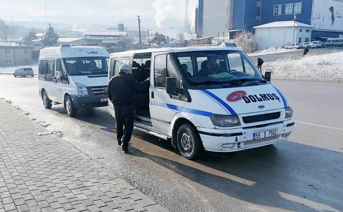 Dolmuş Hattı Güzergâhı vatandaşı çileden çıkartıyor.. UKOME BU ÇİLEYİ DUY!..