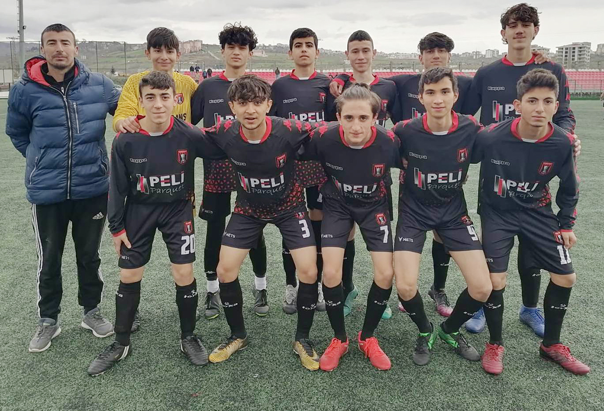 Vezirköprü Belediyespor U-16 takımından  deplasmanda gol yağmuru… Samsun Lâdikspor: 1  Vezirköprü  Belediyespor: 9
