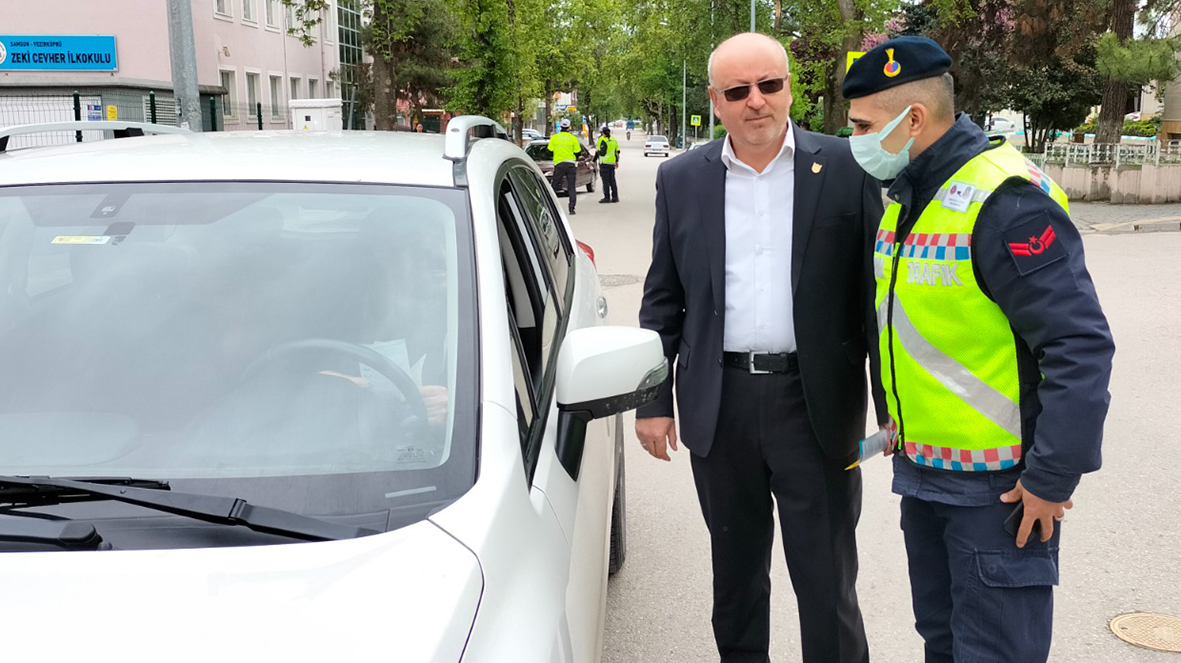 7-13 Mayıs Karayolu Trafik Haftası nedeniyle Sürücülere Bilgilendirme Yapıldı