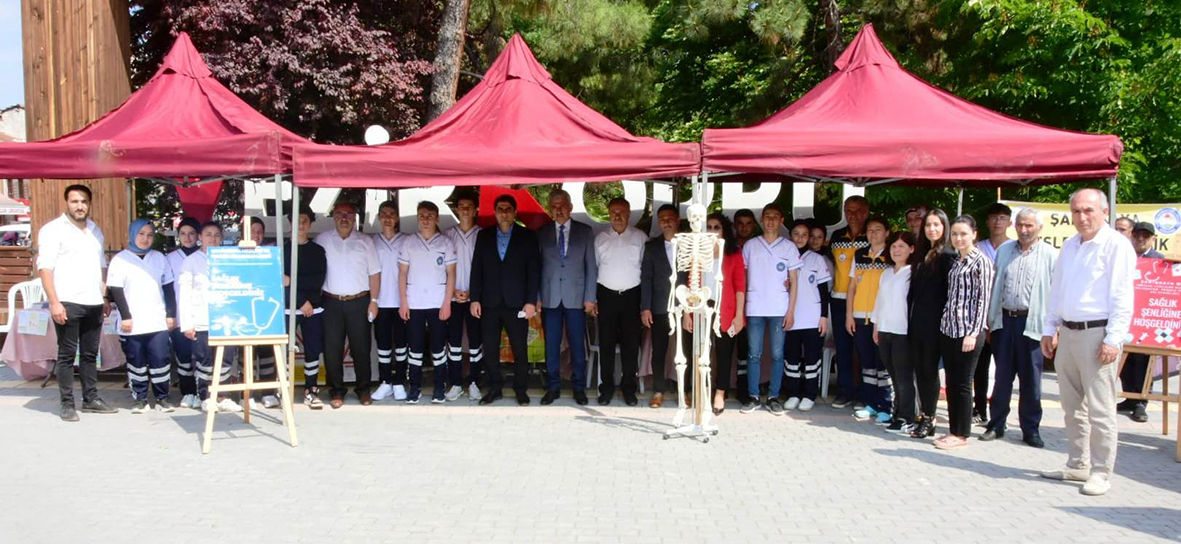 Şahinkaya Mesleki ve Teknik Anadolu Lisesi tarafından Sağlık Şenliği Düzenlendi