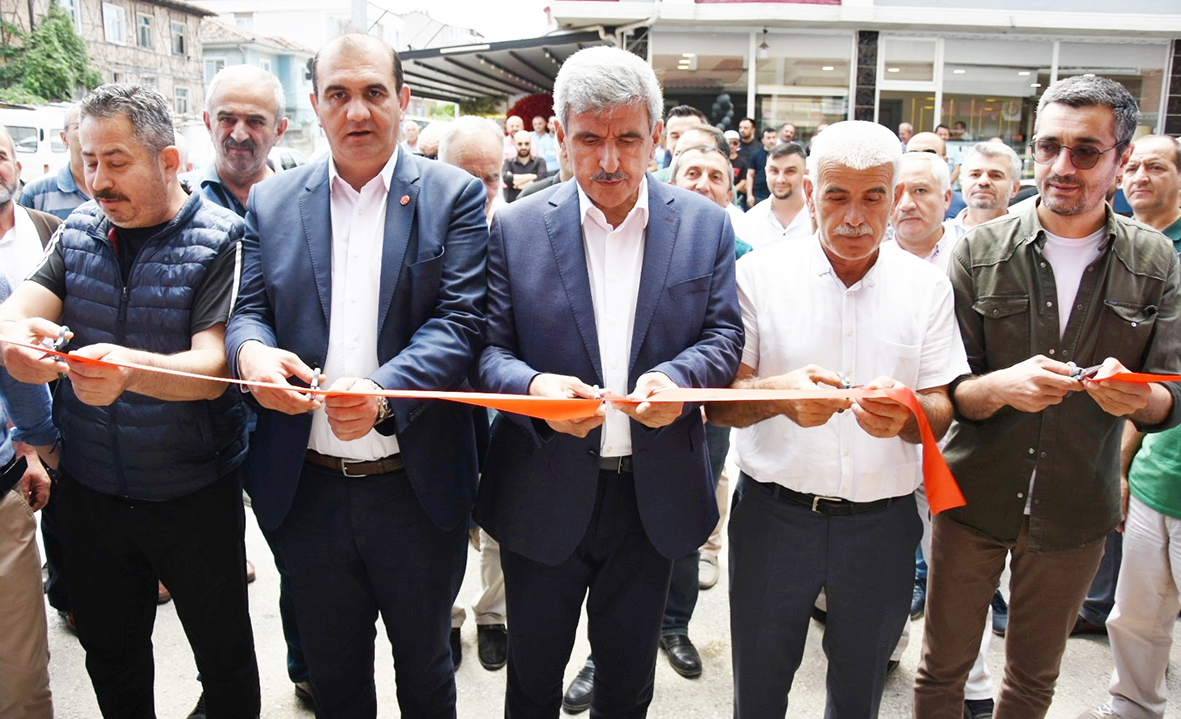 “Ozan Arslan Akyol” Fotoğraf Stüdyosu  Hizmete Açıldı