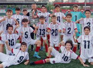 Yenidoğanspor maça gelmeyince temsilcimiz hükmen galip sayıldı.. U-13’de Şampiyon Vezirköprü Belediyespor