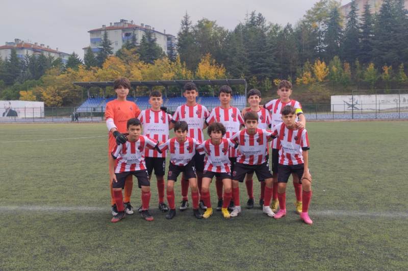 Vezirköprü Belediyespor U-14’e rakip gelmiyor