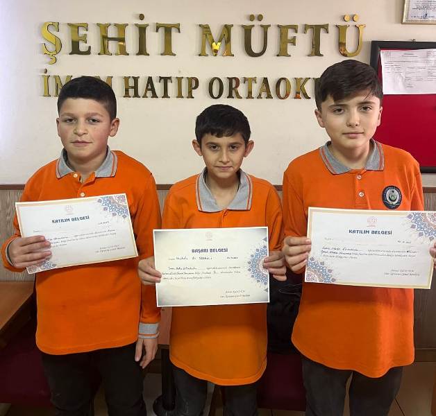 Şehit Müftü İmam Hatip Ortaokulu’ndan gururlandıran başarı