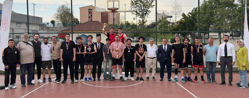 19 Mayıs Basketbol Turnuvası sona erdi