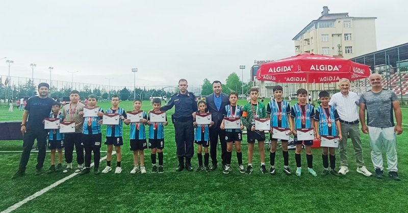 Çim Hokeyi’nde Türkiye Şampiyonasına  gidecekler..