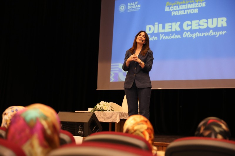 Dilek Cesur Vezirköprü’de Sevenleriyle buluştu