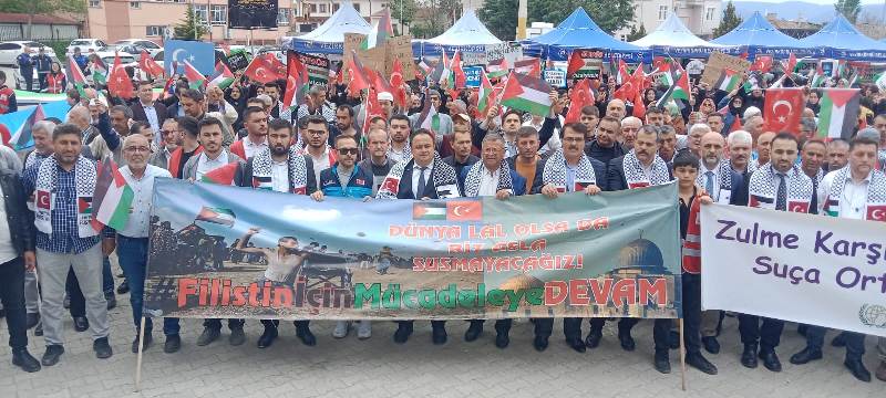 ‘Hayır Çarşısı’ Yürüyüşle sonlandı