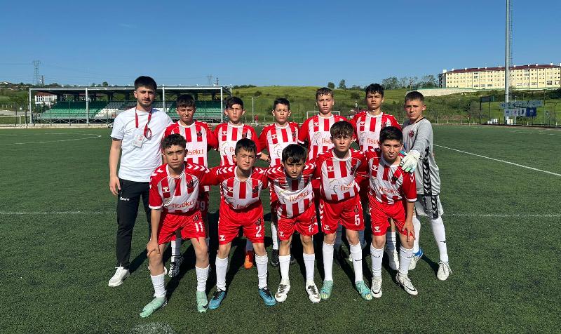 Vezirköprü Belediyespor U-13 takımından İki Müsabakadan 4 puan