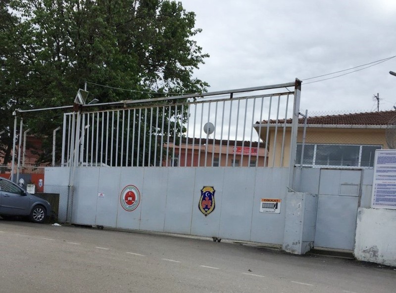 Cezaevi bölgesinde 2 küçük problem