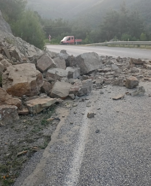 Durağan yolu yine kapandı