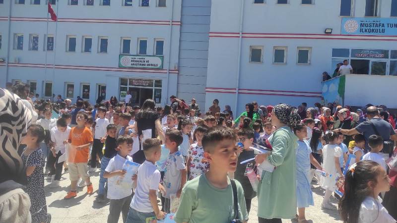 Okullarda Yaz Tatili Başladı..