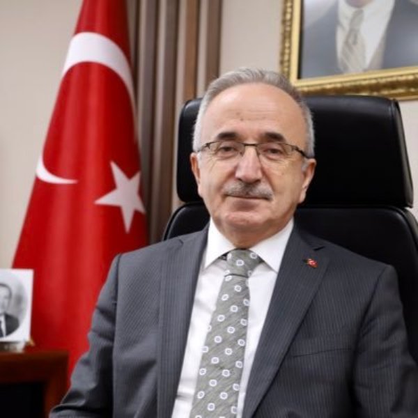 Ak Parti’de İlçe Başkanlığı için 8 aday