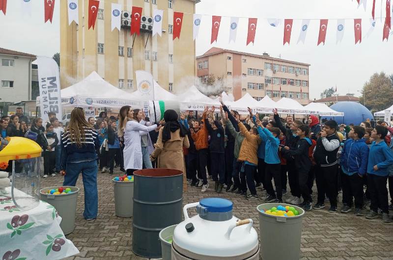 TÜBİTAK 4007 Bilim Şenliği yoğun ilgi gördü