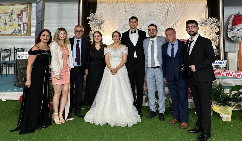 Cömert ailesinin mutlu günü