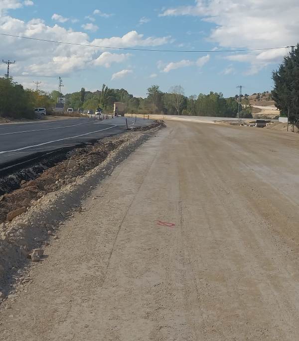 Vezirköprü-Havza yolu hızla ilerliyor