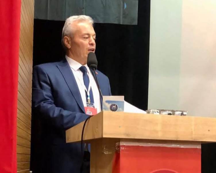 “İlçe Merkezi’ni boşaltmayalım, sorunları birlikte çözelim!”