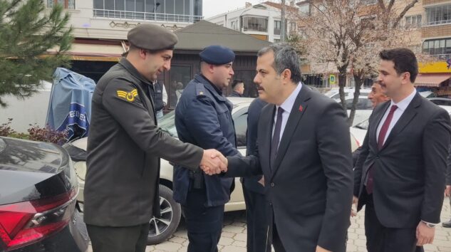 Protokol ve halk bayramlaşması yapıldı