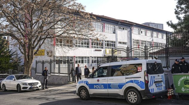 Okullarda yeni önlemler alındı