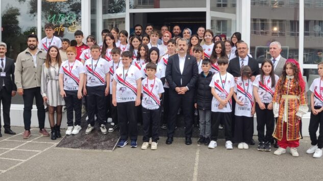 Vezirköprü YBO’dan TÜBİTAK 4006 Bilim Fuarı