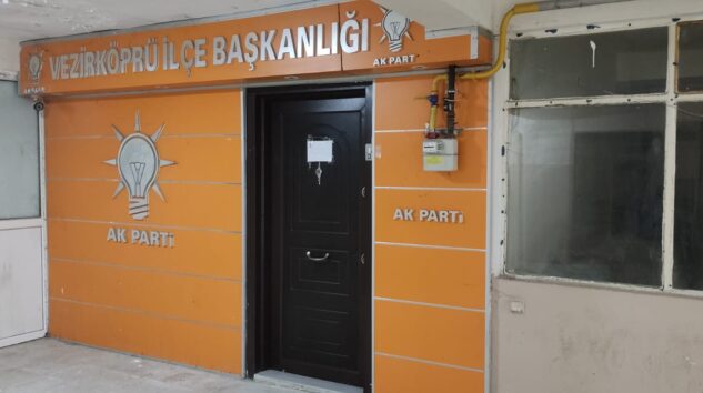AKP’nin eski parti binası müftülüğe devrediliyor