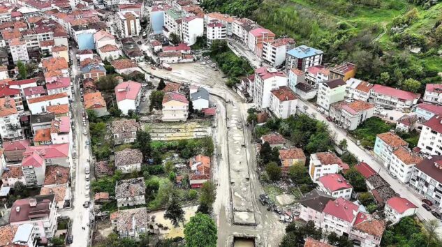 Havza’da sağanak felaketi: Dereler taştı, 12 kişi yaralandı