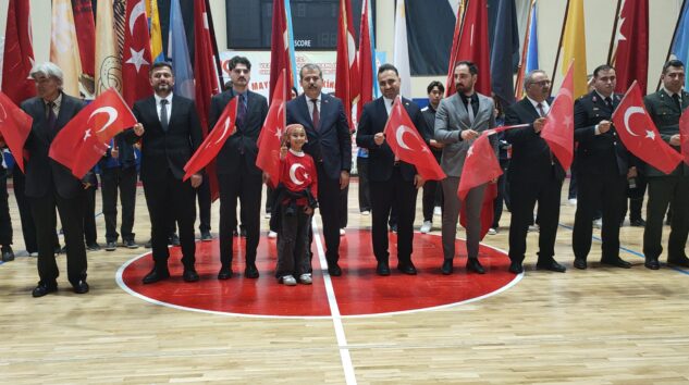 19 Mayıs Vezirköprü’de coşkuyla kutlandı