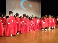 Eğitimlerini tamamlayan minikler belge aldı
