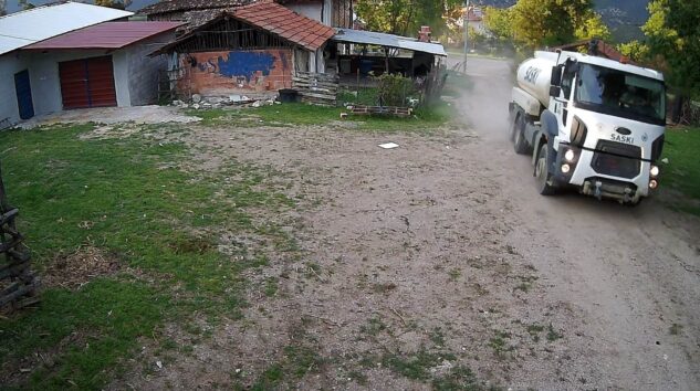 Taşıma su ile ‘ihtiyaç’ gideriliyor…
