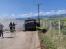 Servis aracı yandı, geriye demir yığını kaldı