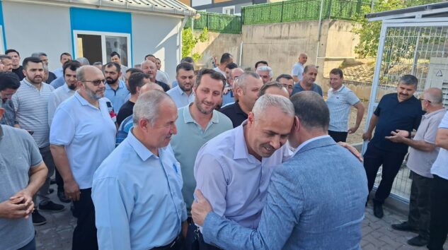 Vezirköprü İlçe Müftüsü Naci Yalçınkaya din görevlileri tarafından uğurlandı