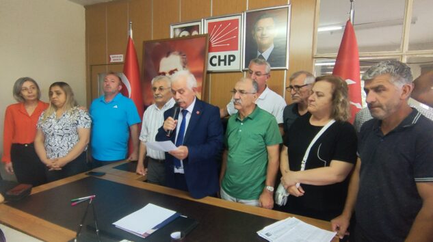 Vezirköprü CHP’de istifa depremi yaşandı!